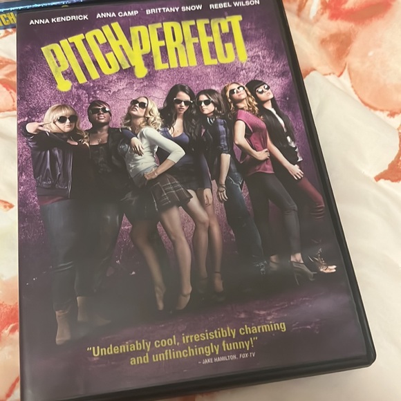Lot of 2 dvd movies Pitch Perfect and Pitch Perfect 2 excellent condition - Picture 2 of 7